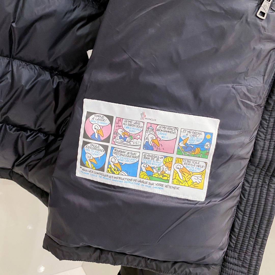 特级羽绒⬆️Moncler王牌经典,2025全新上市.Maya(全新科技尼龙)男士哑光短款羽绒夹克外套.