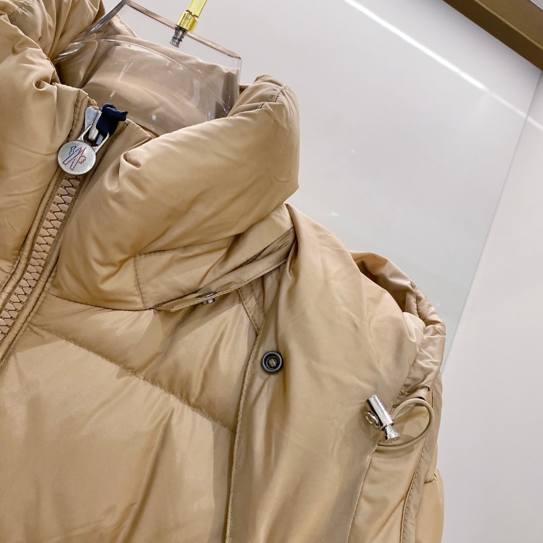 特级羽绒⬆️Moncler王牌经典,2025全新上市.Maya(全新科技尼龙)男士哑光短款羽绒夹克外套.