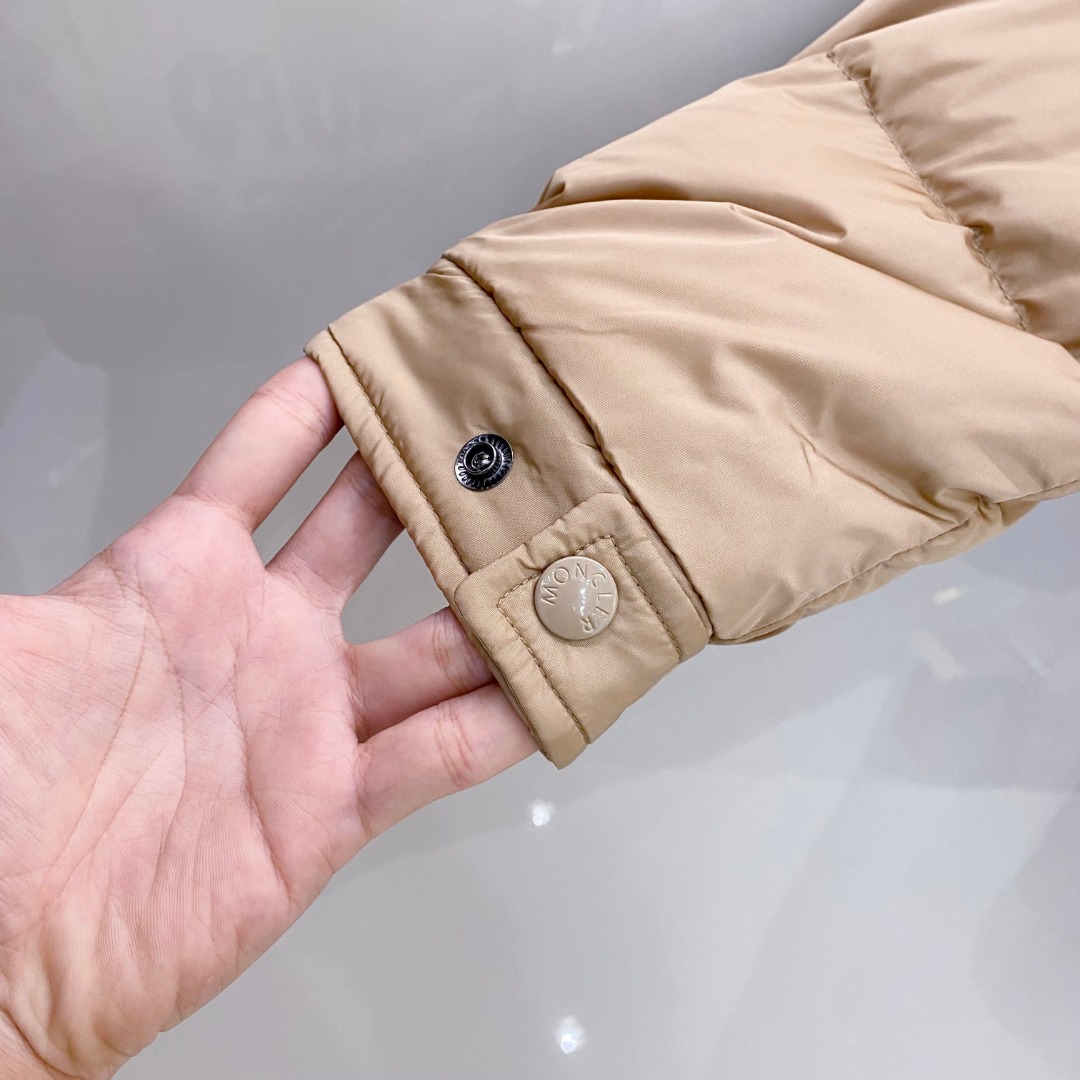 特级羽绒⬆️Moncler王牌经典,2025全新上市.Maya(全新科技尼龙)男士哑光短款羽绒夹克外套.