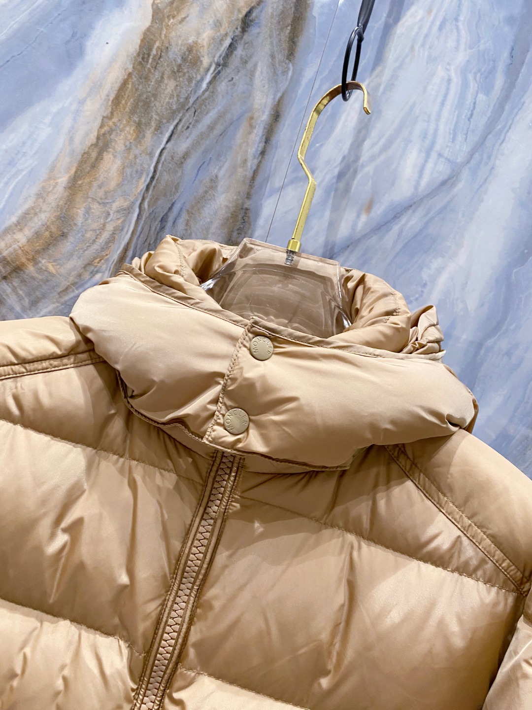 特级羽绒⬆️Moncler王牌经典,2025全新上市.Maya(全新科技尼龙)男士哑光短款羽绒夹克外套.