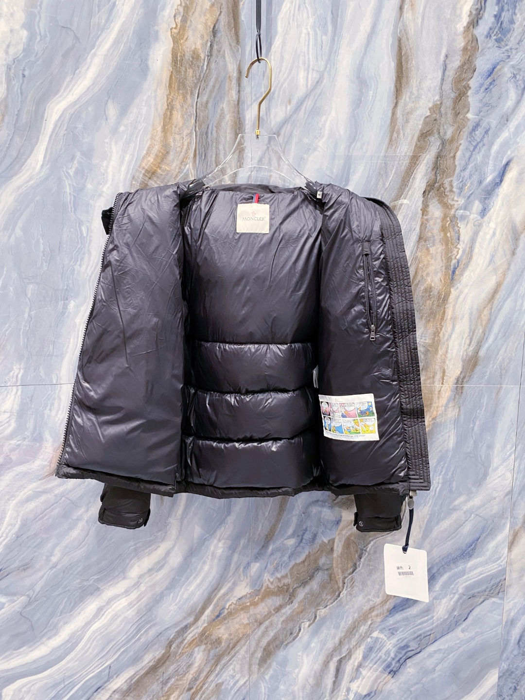 特级羽绒⬆️Moncler王牌经典,2025全新上市.Maya(全新科技尼龙)男士哑光短款羽绒夹克外套.
