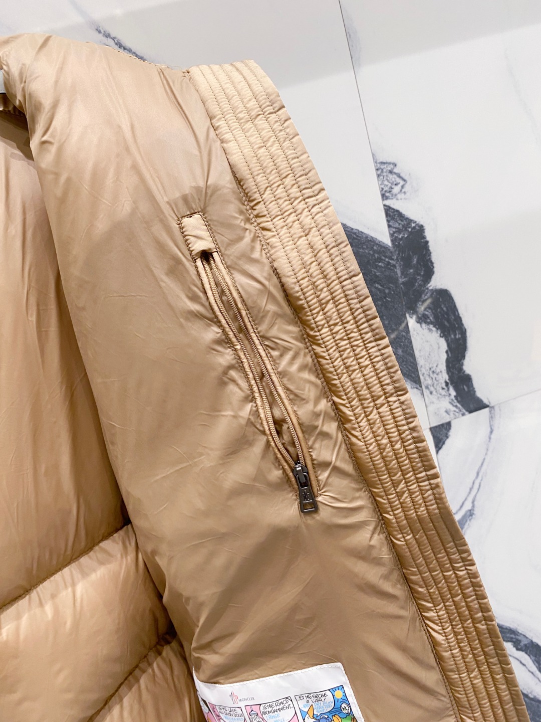 特级羽绒⬆️Moncler王牌经典,2025全新上市.Maya(全新科技尼龙)男士哑光短款羽绒夹克外套.