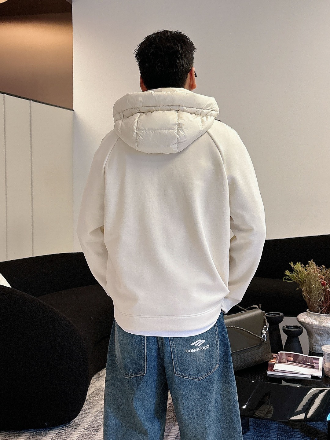 Moncler 蒙口 FW2025新款连帽拼羽绒夹克外套。经典款，一件难求。采用原版定制面料，正身充90