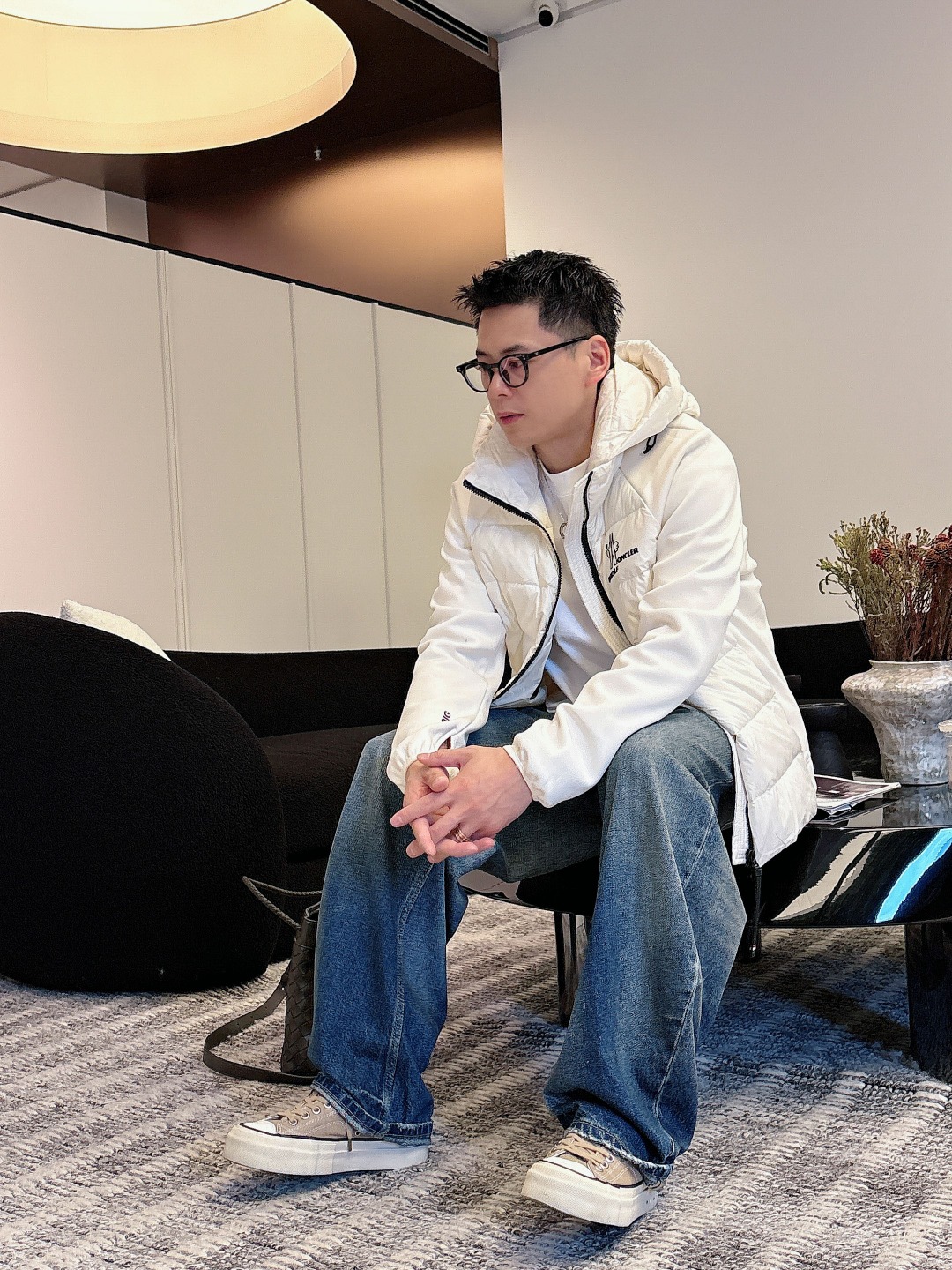 Moncler 蒙口 FW2025新款连帽拼羽绒夹克外套。经典款，一件难求。采用原版定制面料，正身充90