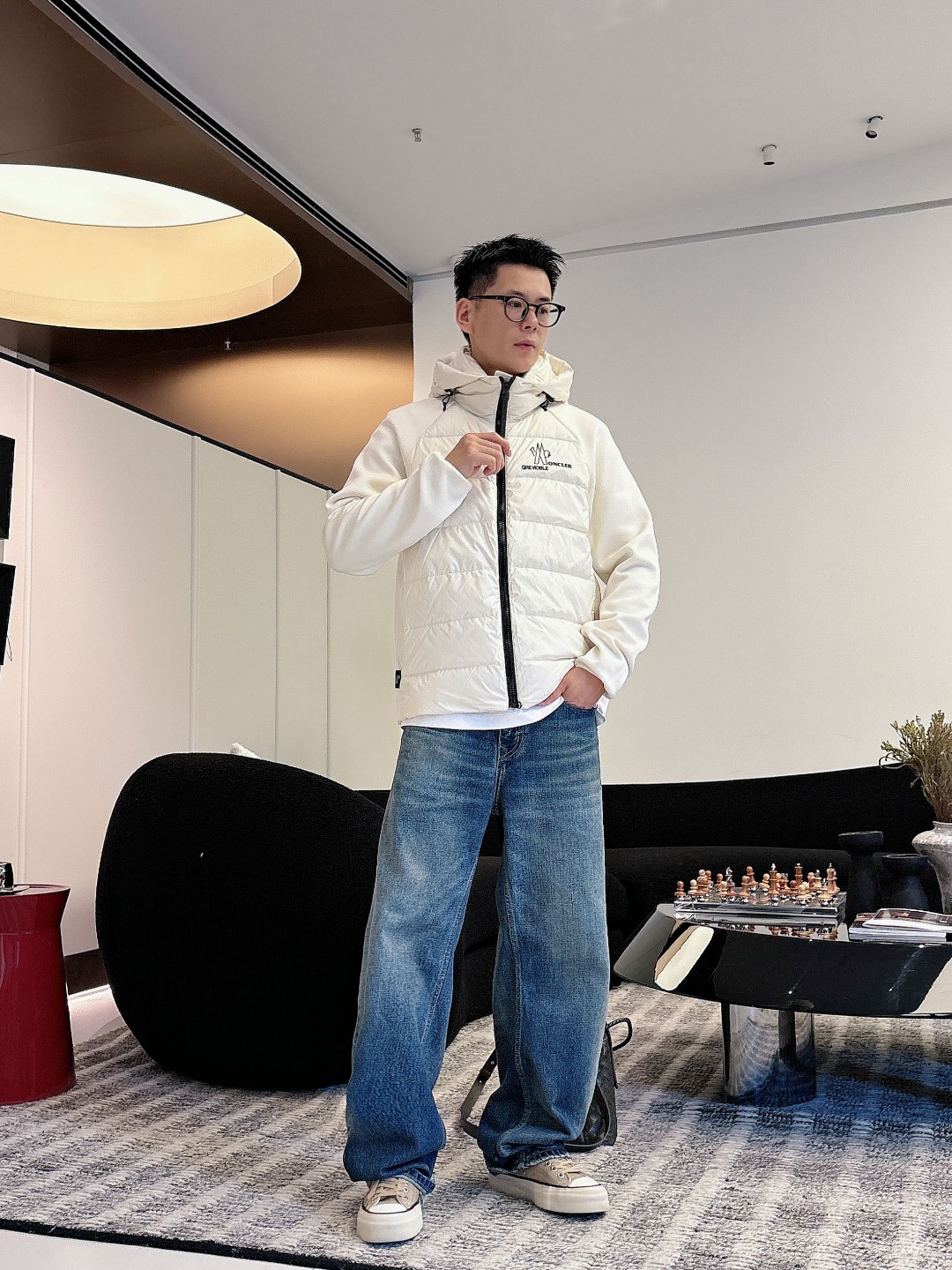 Moncler 蒙口 FW2025新款连帽拼羽绒夹克外套。经典款，一件难求。采用原版定制面料，正身充90