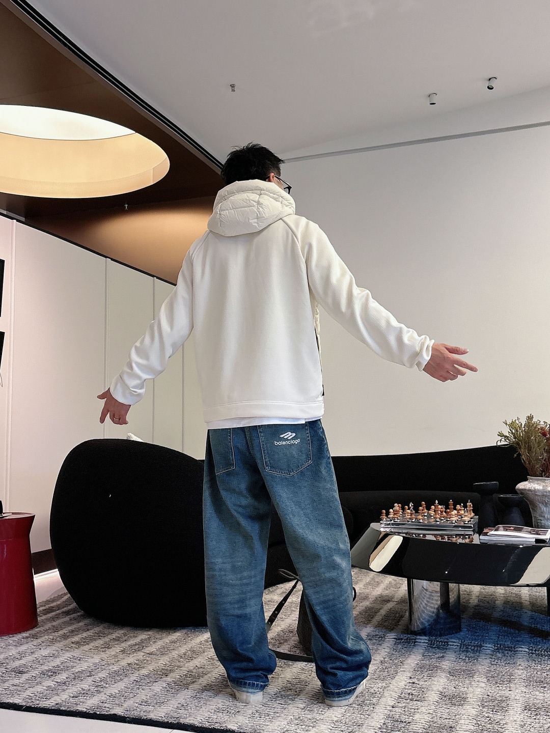 Moncler 蒙口 FW2025新款连帽拼羽绒夹克外套。经典款，一件难求。采用原版定制面料，正身充90