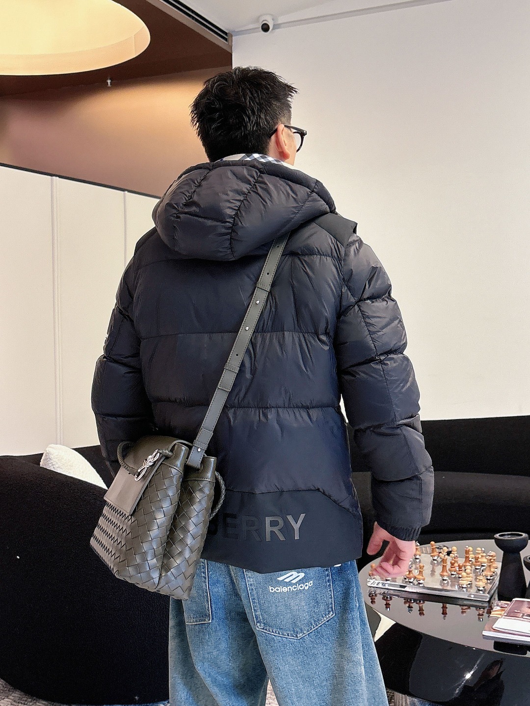 爆款羽绒服 BURBERRY巴宝莉 2025新款羽绒服秀场新品，袖子可拆卸，一衣两穿。品相非常完美，专柜