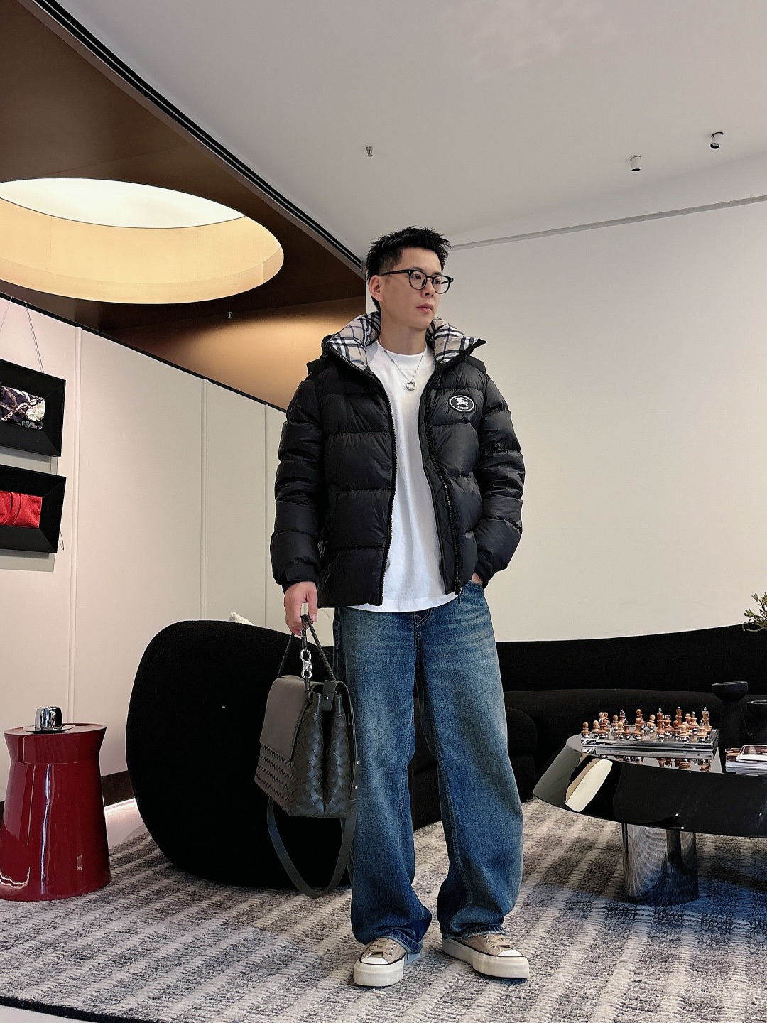 爆款羽绒服 BURBERRY巴宝莉 2025新款羽绒服秀场新品，袖子可拆卸，一衣两穿。品相非常完美，专柜