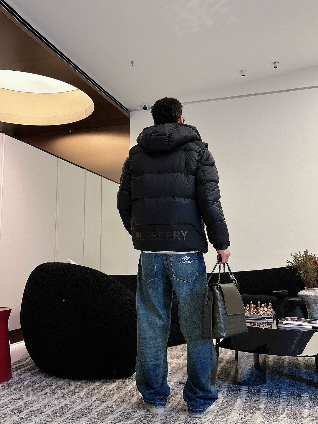 爆款羽绒服 BURBERRY巴宝莉 2025新款羽绒服秀场新品，袖子可拆卸，一衣两穿。品相非常完美，专柜