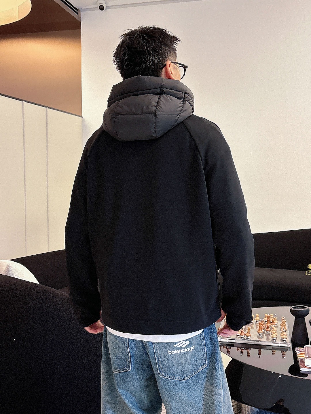 Moncler 蒙口 FW2025新款连帽拼羽绒夹克外套。经典款，一件难求。采用原版定制面料，正身充90