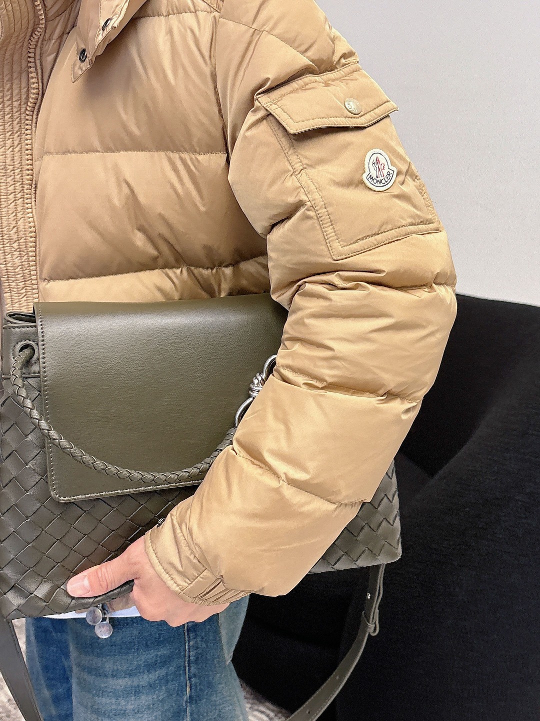 特级羽绒⬆️Moncler王牌经典,2025全新上市.Maya(全新科技尼龙)男士哑光短款羽绒夹克外套.