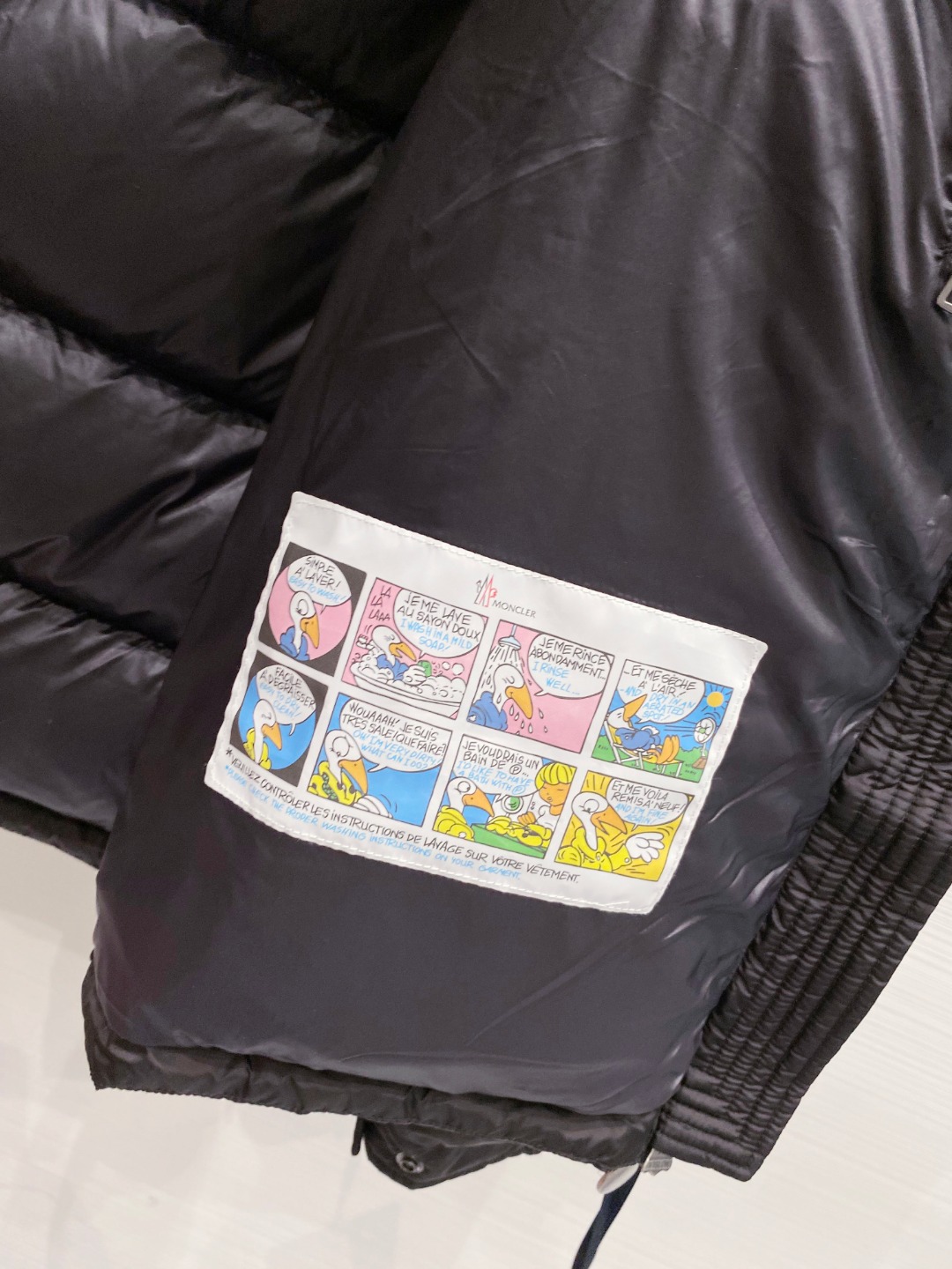 特级羽绒⬆️Moncler王牌经典,2025全新上市.Maya(全新科技尼龙)男士哑光短款羽绒夹克外套.