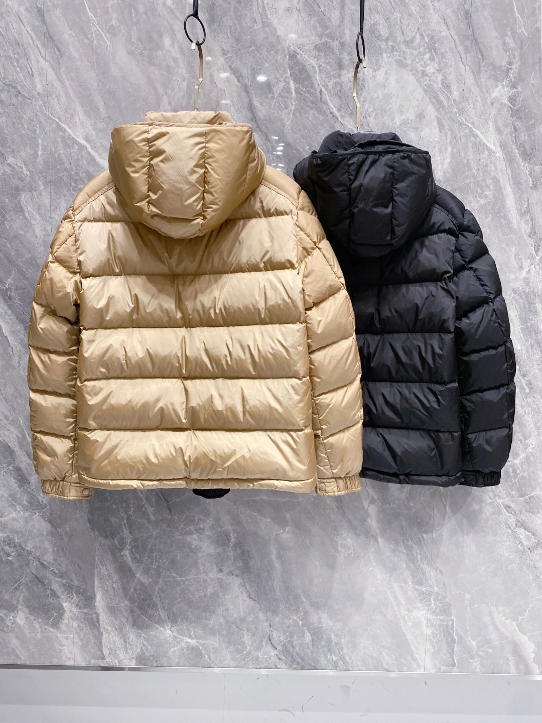 特级羽绒⬆️Moncler王牌经典,2025全新上市.Maya(全新科技尼龙)男士哑光短款羽绒夹克外套.