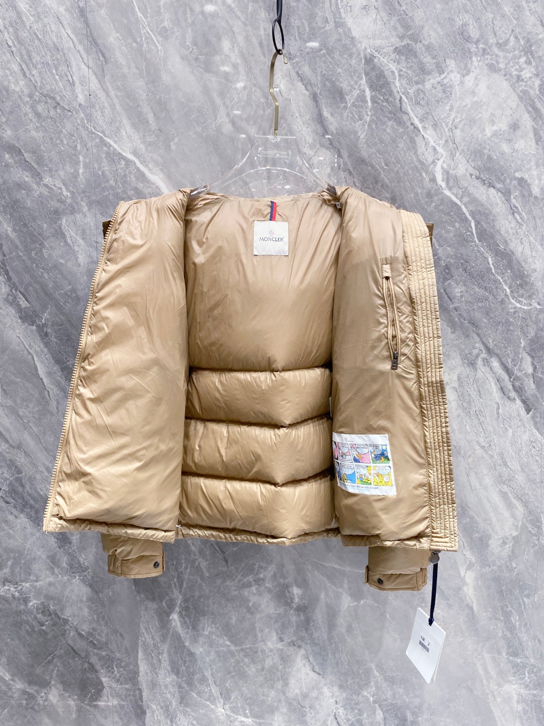 特级羽绒⬆️Moncler王牌经典,2025全新上市.Maya(全新科技尼龙)男士哑光短款羽绒夹克外套.
