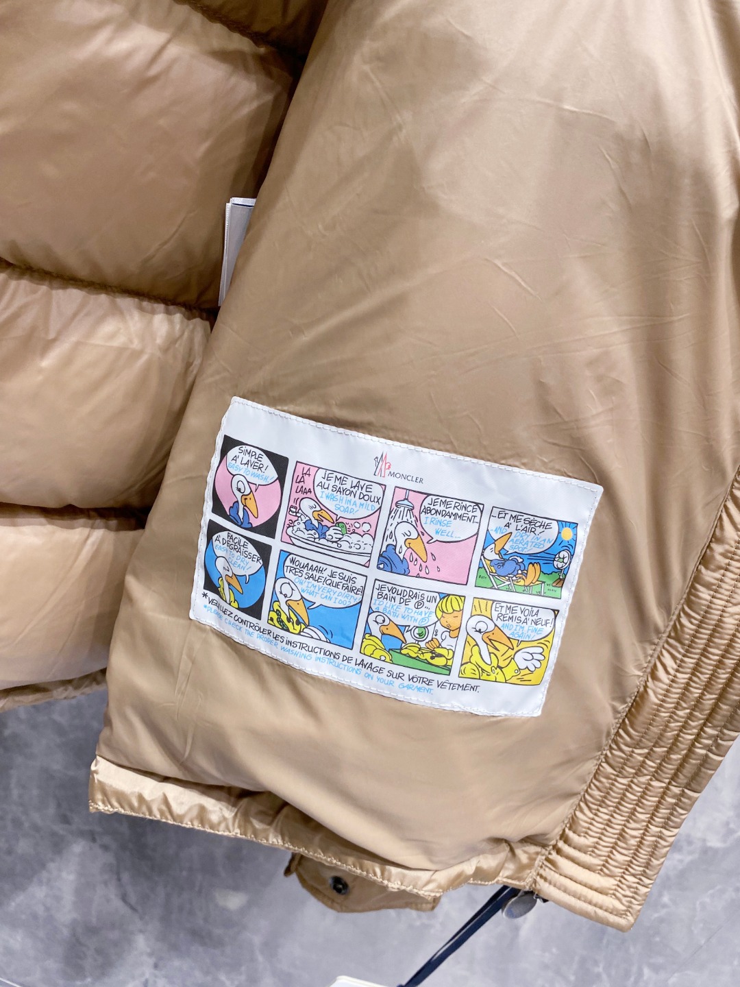 特级羽绒⬆️Moncler王牌经典,2025全新上市.Maya(全新科技尼龙)男士哑光短款羽绒夹克外套.