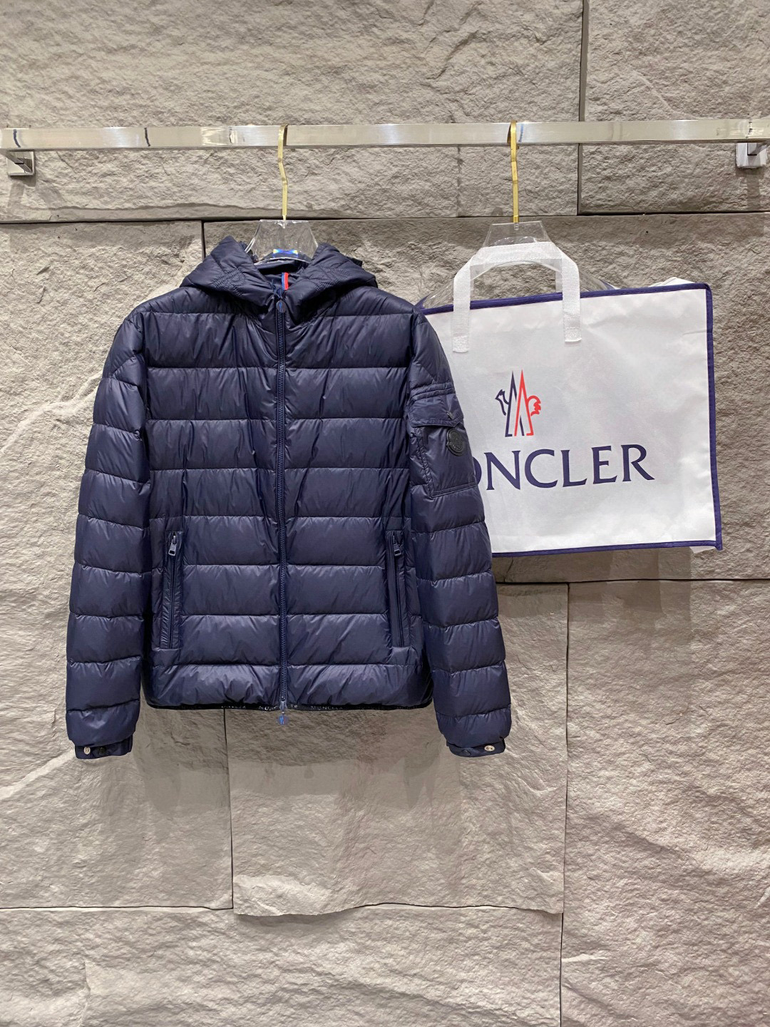 【鹅绒】Moncler 蒙口【原单羽绒服】❄️2025 年冬季新款男士连帽羽绒服外套，鹅绒羽绒服高品质设