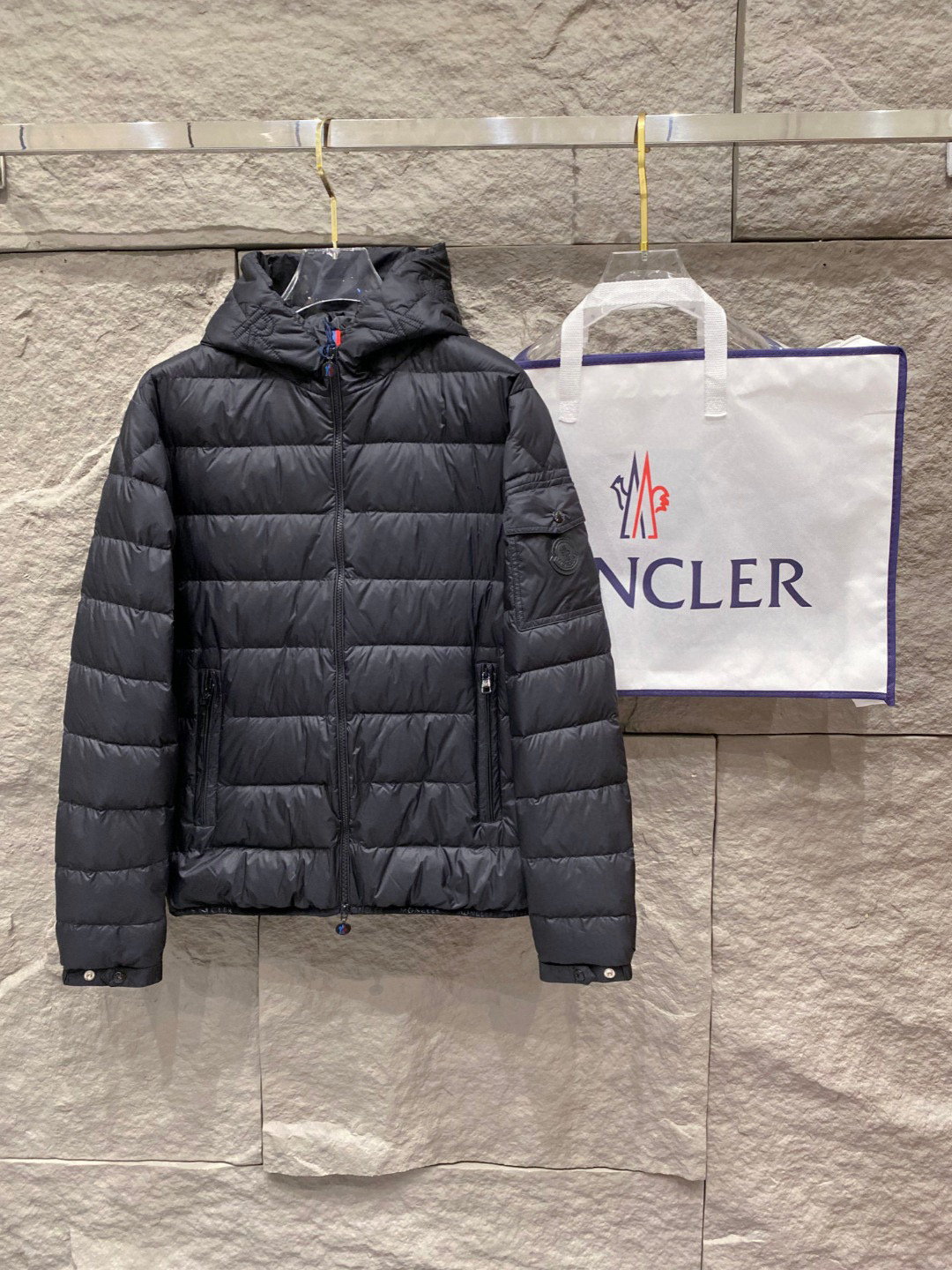 【鹅绒】Moncler 蒙口【原单羽绒服】❄️2025 年冬季新款男士连帽羽绒服外套，鹅绒羽绒服高品质设