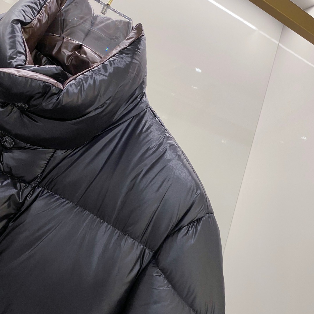 【鹅绒】Moncler 蒙口高端品鉴臻品！欧标90保暖白鹅绒填充男士羽绒服外套整体的造型设计依然传承了M