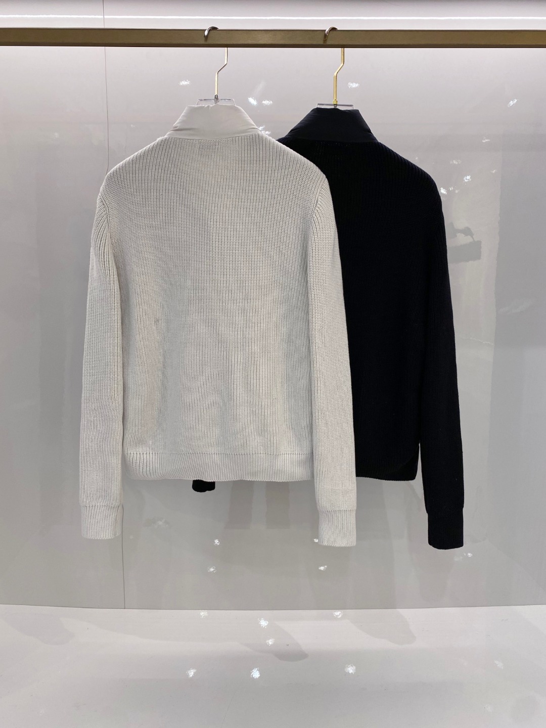 Moncler 蒙口 2025年秋冬新款羽绒服，针织拼接羽绒服采用新国标95白鸭绒，秋冬新品内搭神器！在