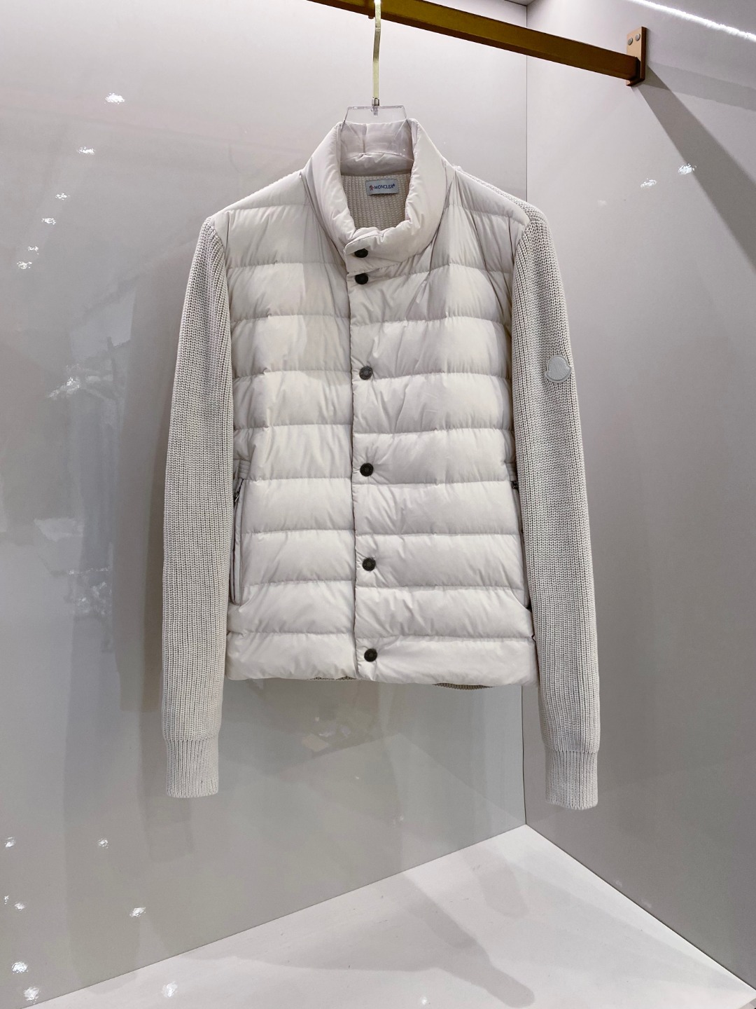 Moncler 蒙口 2025年秋冬新款羽绒服，针织拼接羽绒服采用新国标95白鸭绒，秋冬新品内搭神器！在