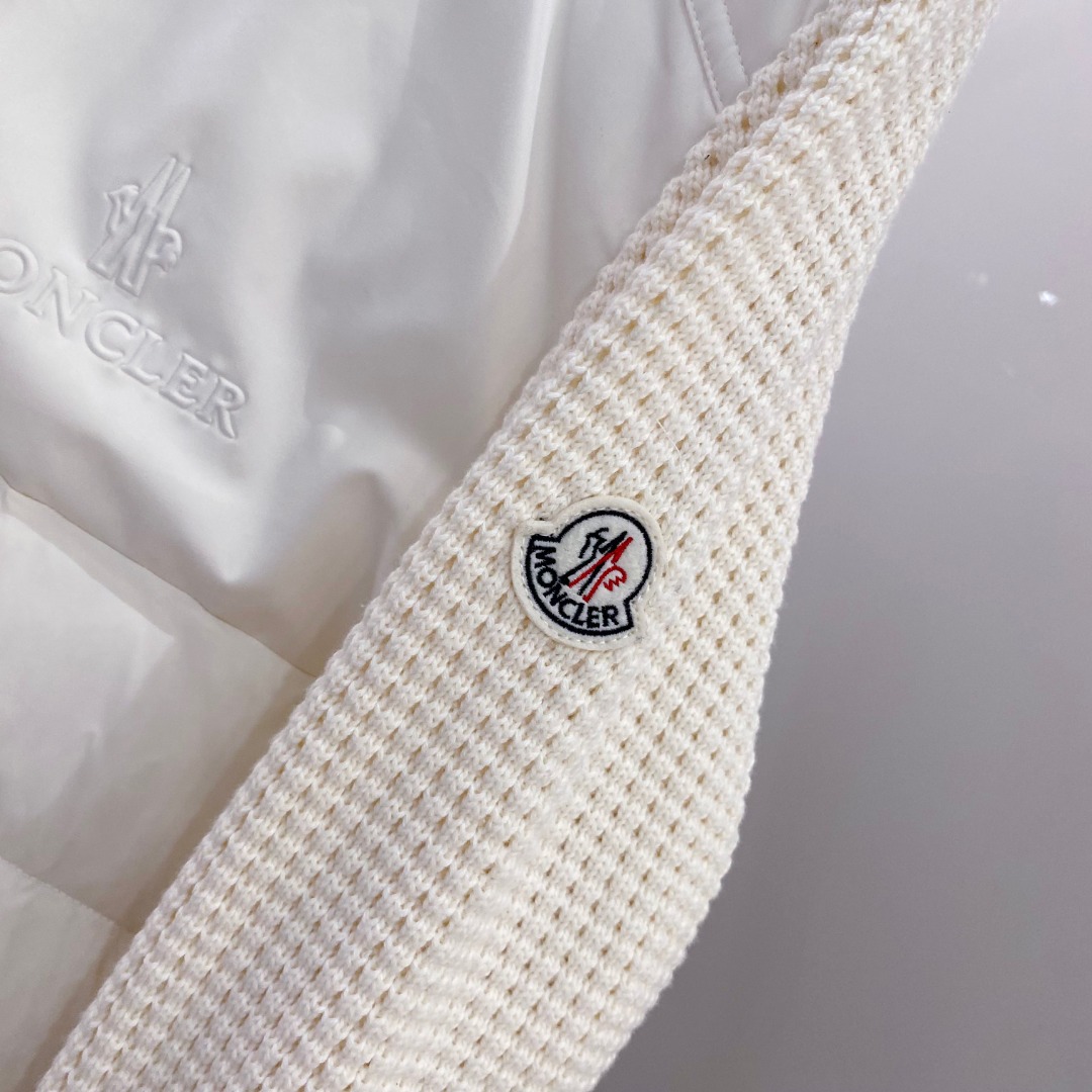 Moncler 蒙口 2025年秋冬新款羽绒服，针织连帽拼接羽绒服采用新国标95白鸭绒，秋冬新品内搭神器