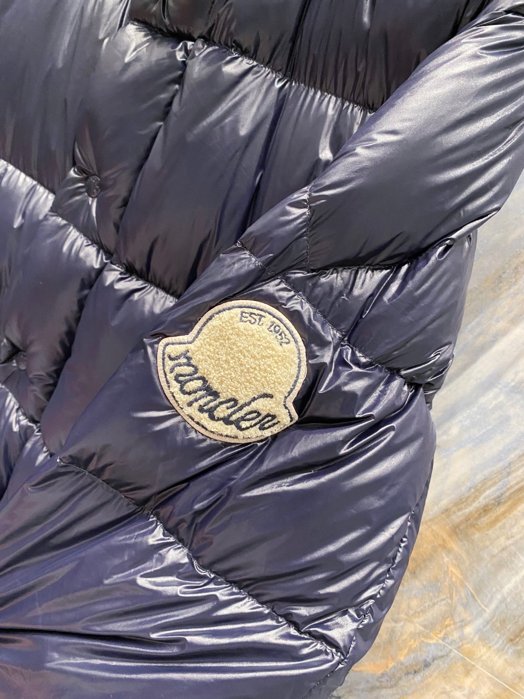 【鹅绒】Moncler 蒙口高端品鉴臻品！欧标90保暖白鹅绒填充男士羽绒服外套整体的造型设计依然传承了M