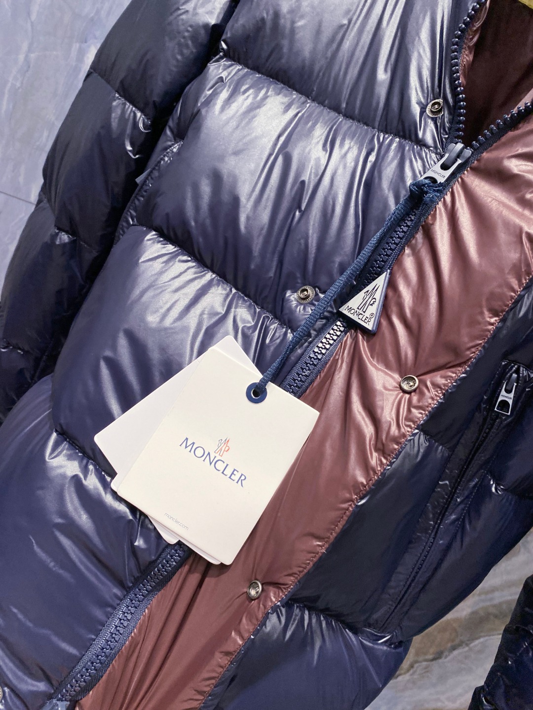 【鹅绒】Moncler 蒙口高端品鉴臻品！欧标90保暖白鹅绒填充男士羽绒服外套整体的造型设计依然传承了M