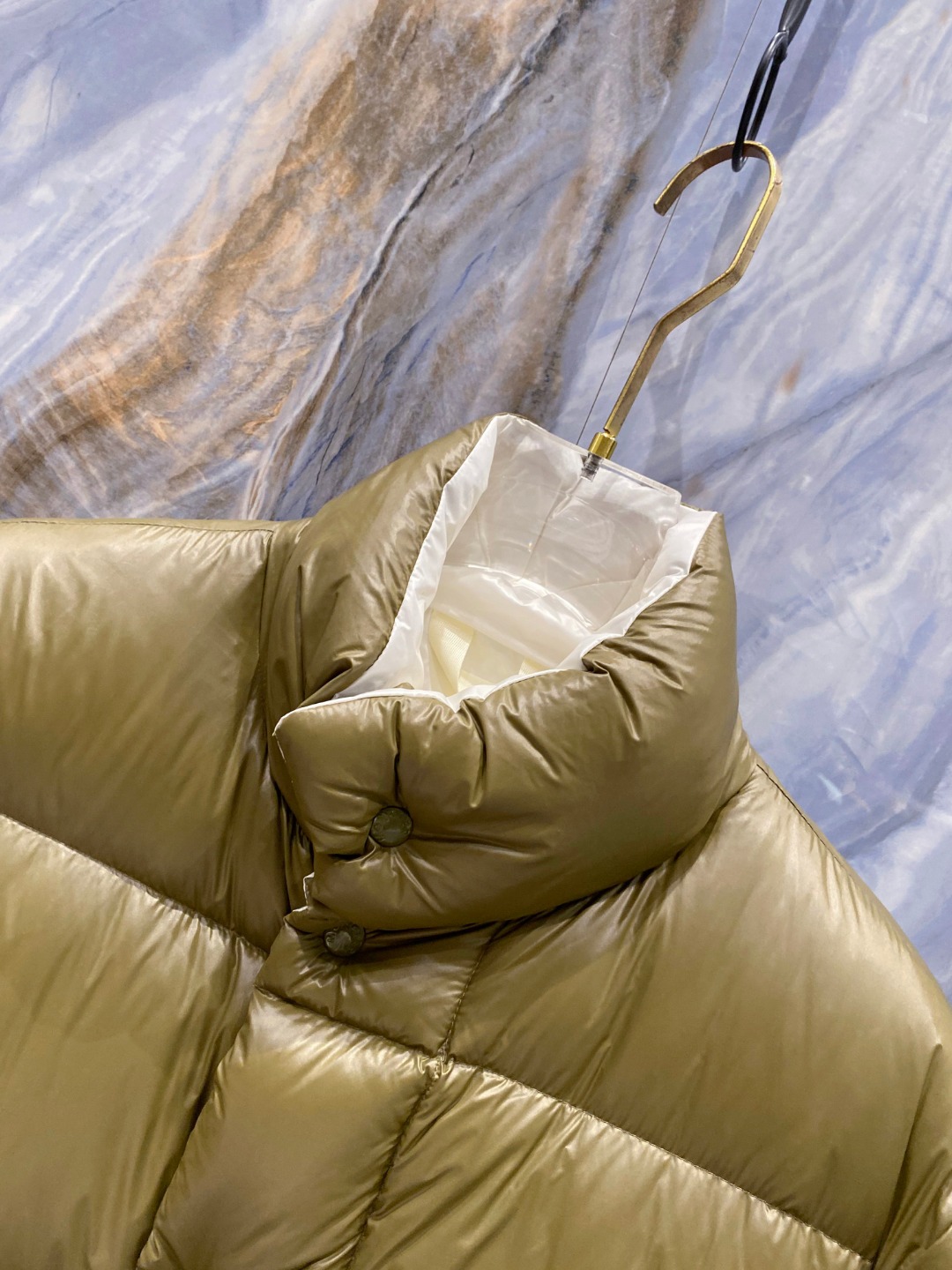 【鹅绒】Moncler 蒙口高端品鉴臻品！欧标90保暖白鹅绒填充男士羽绒服外套整体的造型设计依然传承了M