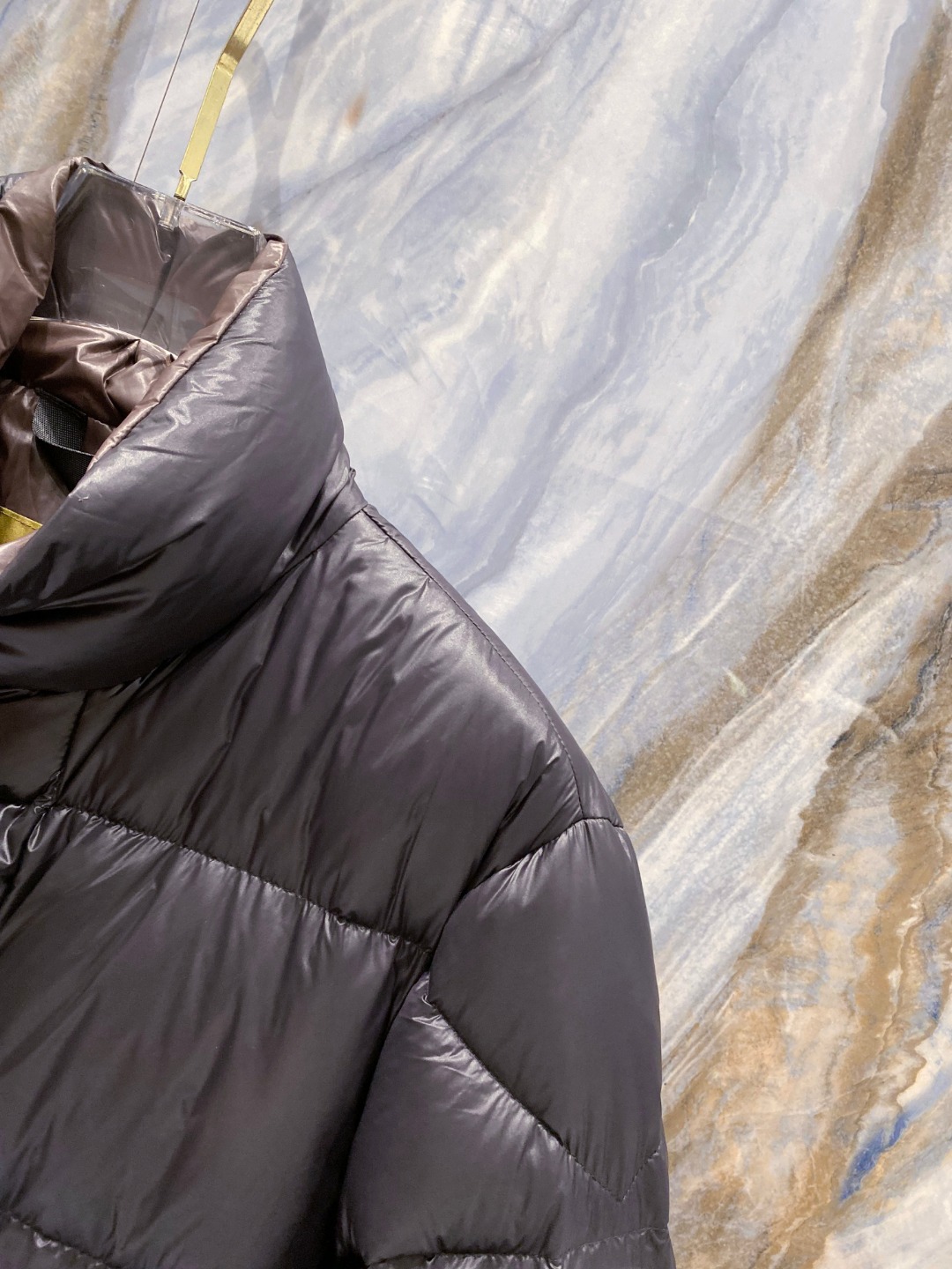 【鹅绒】Moncler 蒙口高端品鉴臻品！欧标90保暖白鹅绒填充男士羽绒服外套整体的造型设计依然传承了M