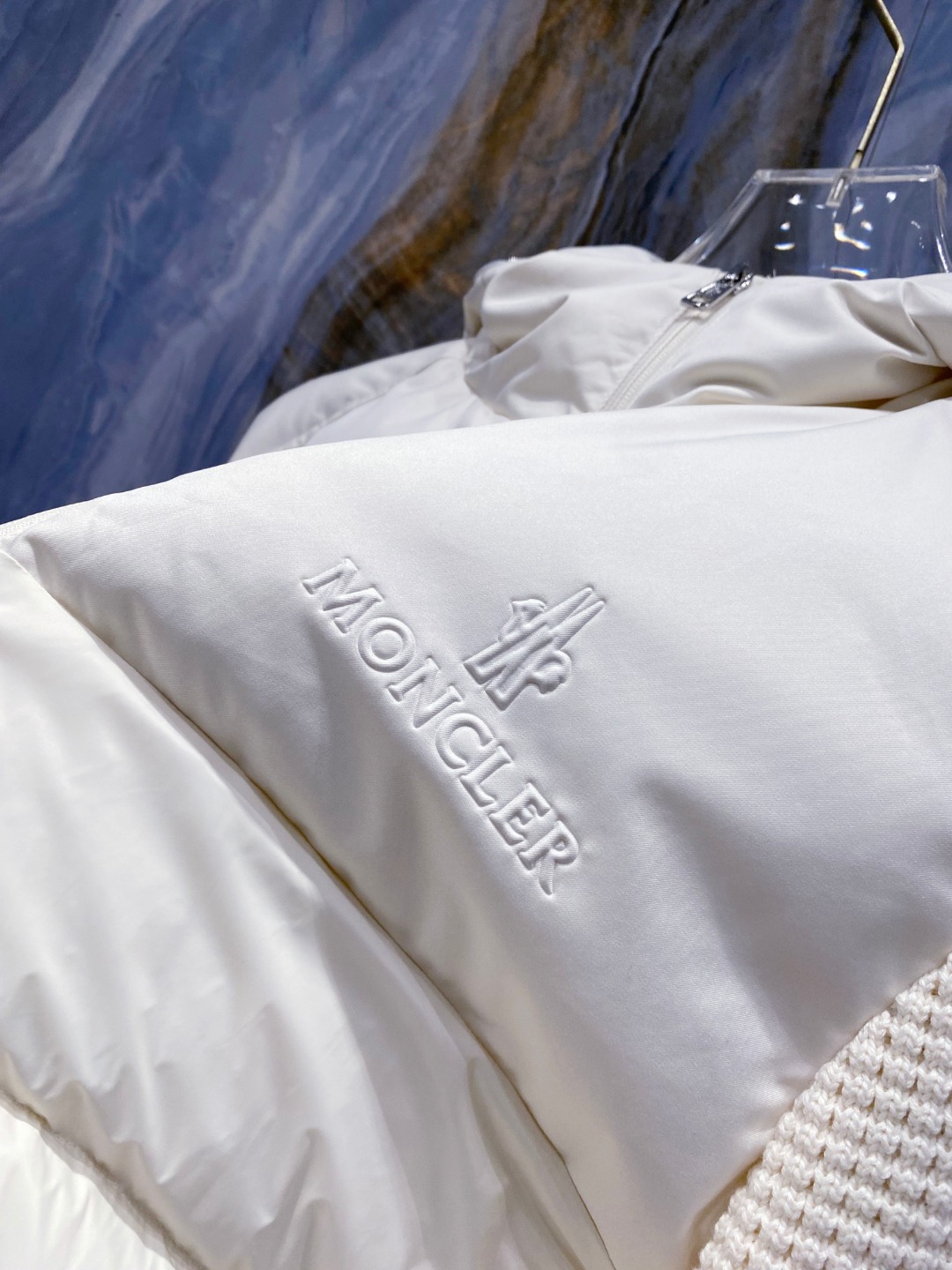 Moncler 蒙口 2025年秋冬新款羽绒服，针织连帽拼接羽绒服采用新国标95白鸭绒，秋冬新品内搭神器