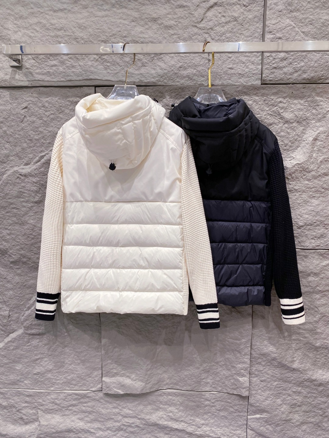 Moncler 蒙口 2025年秋冬新款羽绒服，针织连帽拼接羽绒服采用新国标95白鸭绒，秋冬新品内搭神器