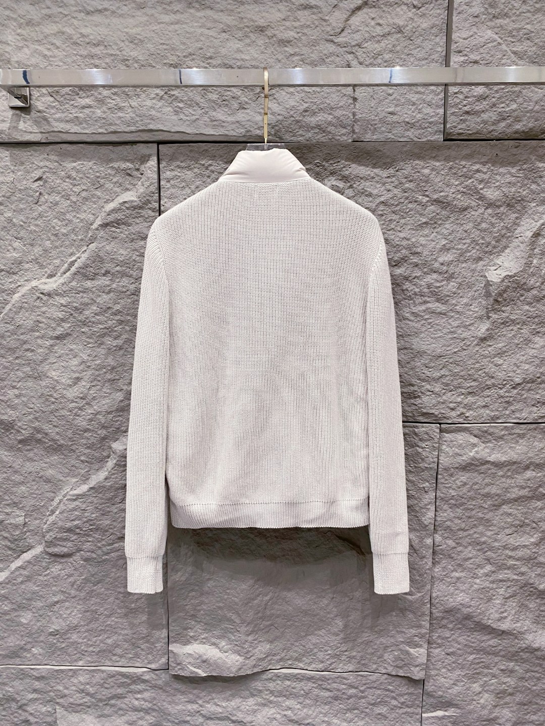 Moncler 蒙口 2025年秋冬新款羽绒服，针织拼接羽绒服采用新国标95白鸭绒，秋冬新品内搭神器！在