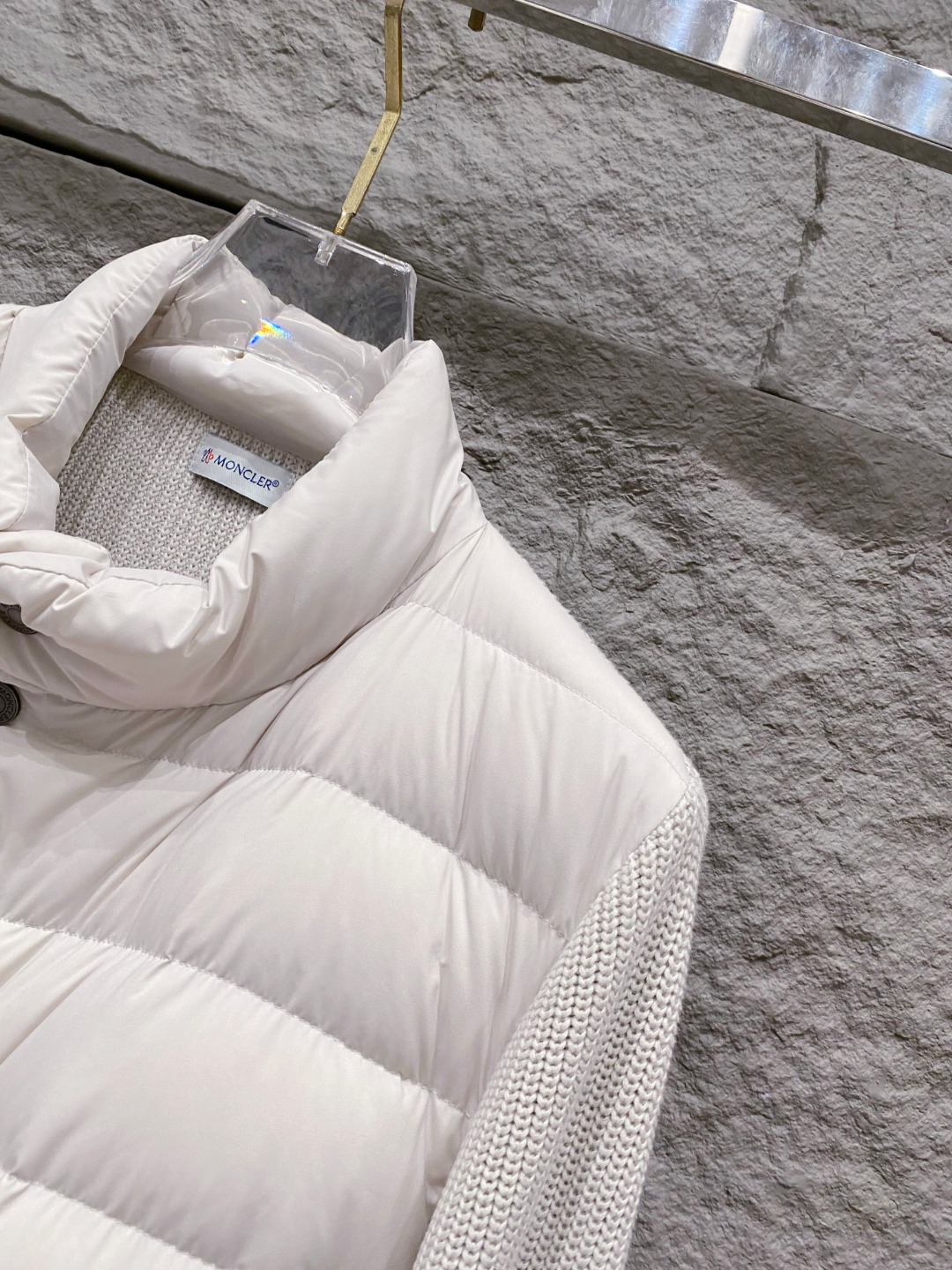 Moncler 蒙口 2025年秋冬新款羽绒服，针织拼接羽绒服采用新国标95白鸭绒，秋冬新品内搭神器！在