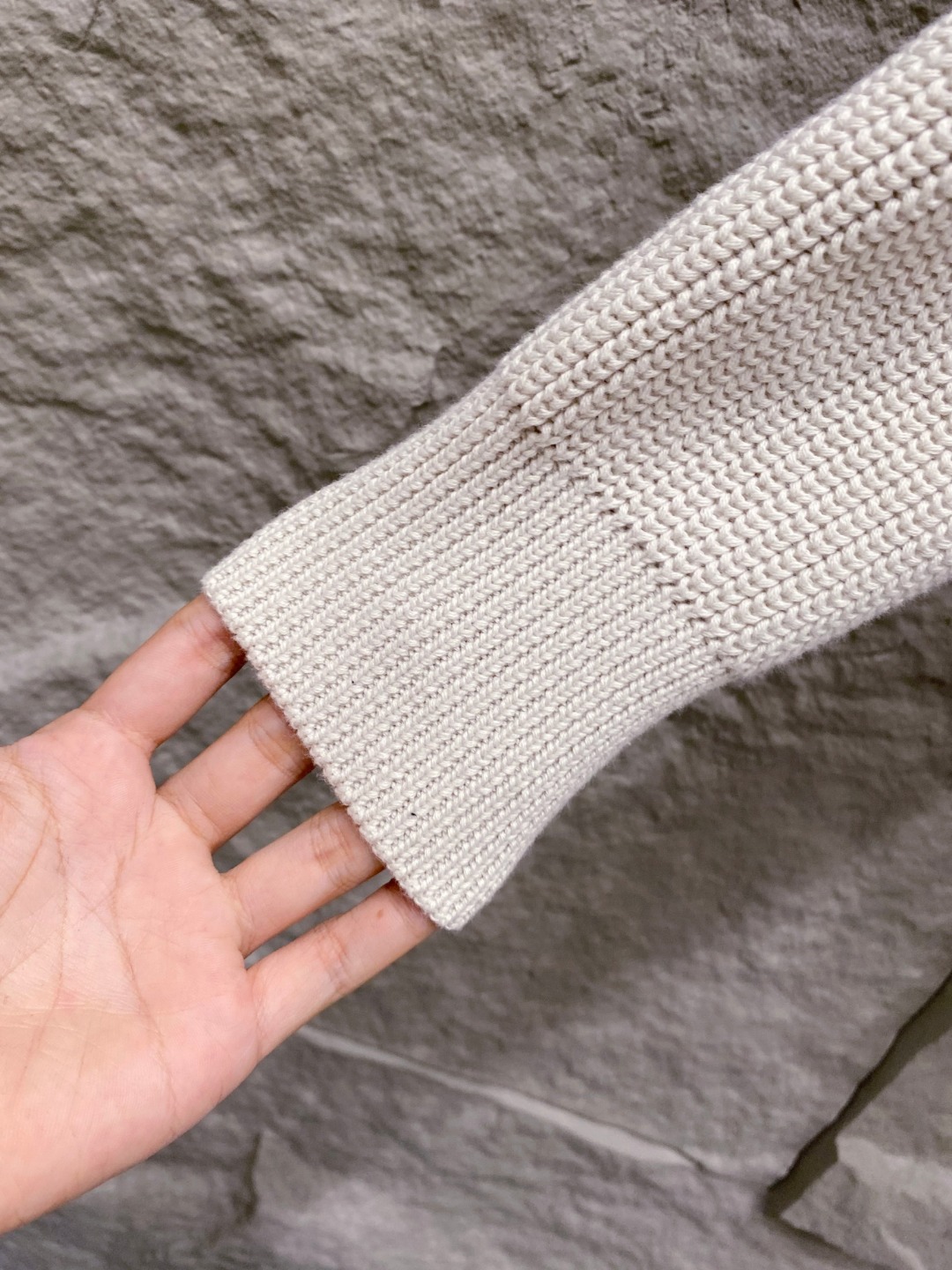 Moncler 蒙口 2025年秋冬新款羽绒服，针织拼接羽绒服采用新国标95白鸭绒，秋冬新品内搭神器！在