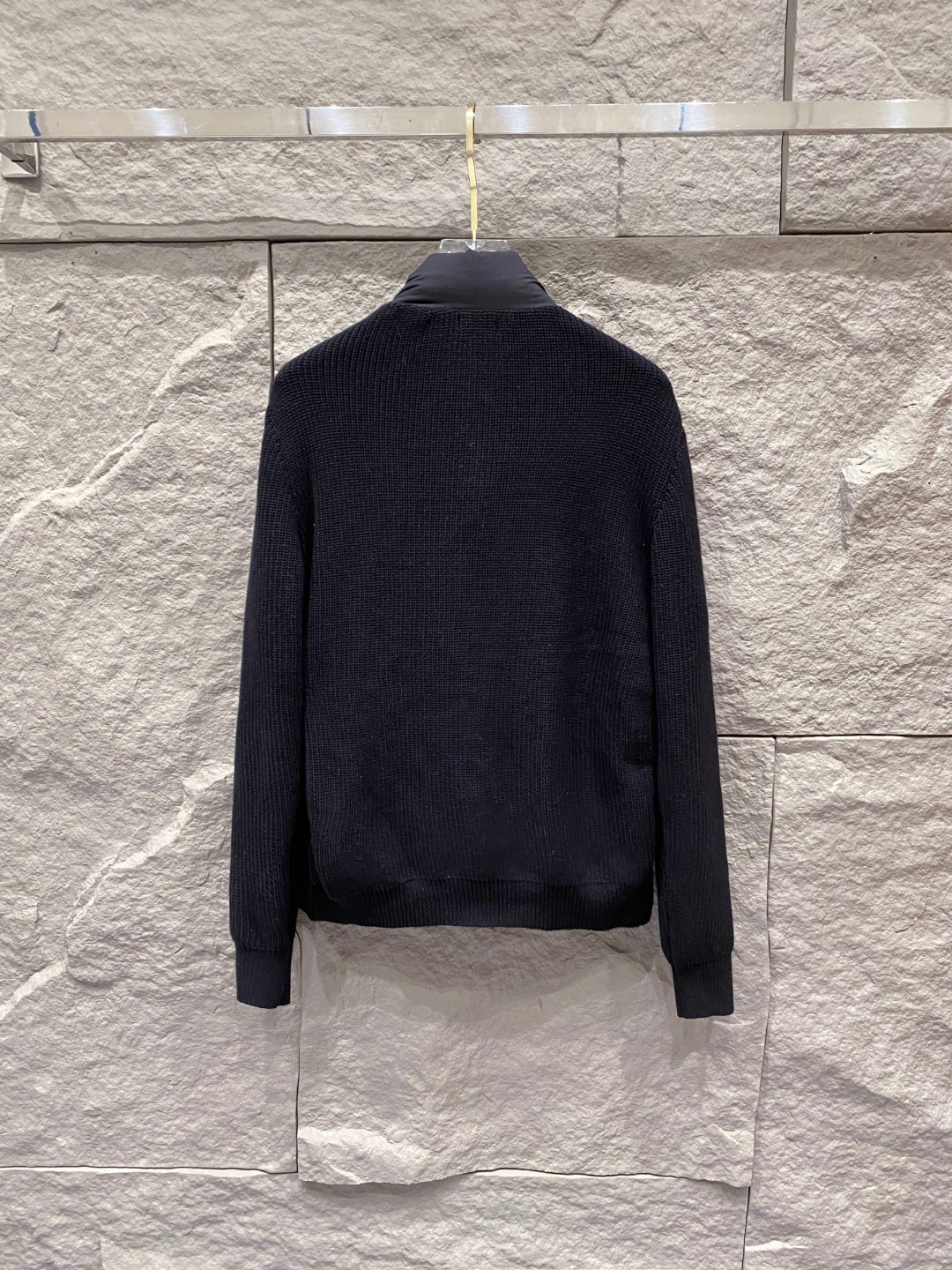 Moncler 蒙口 2025年秋冬新款羽绒服，针织拼接羽绒服采用新国标95白鸭绒，秋冬新品内搭神器！在