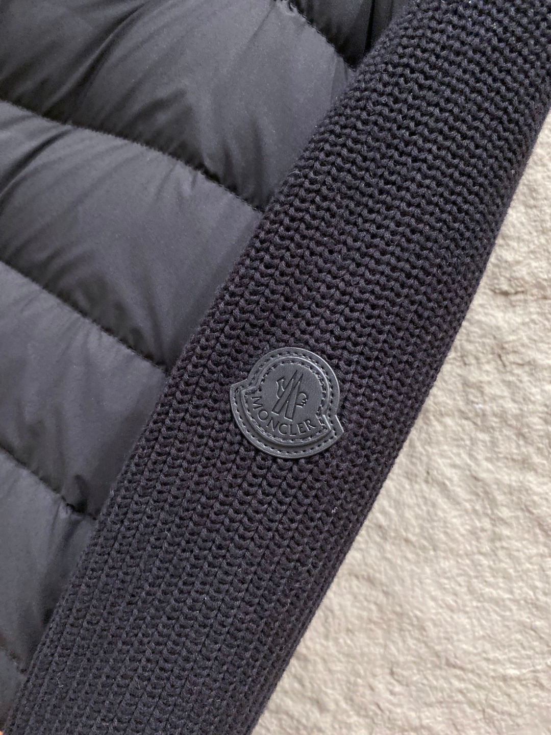 Moncler 蒙口 2025年秋冬新款羽绒服，针织拼接羽绒服采用新国标95白鸭绒，秋冬新品内搭神器！在