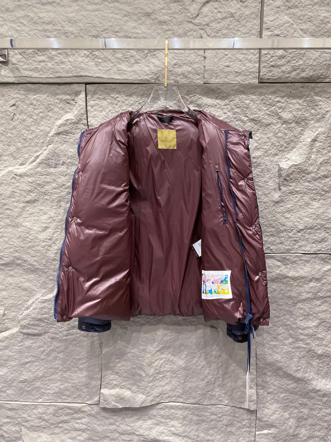 【鹅绒】Moncler 蒙口高端品鉴臻品！欧标90保暖白鹅绒填充男士羽绒服外套整体的造型设计依然传承了M