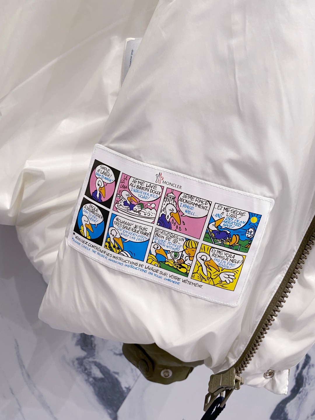 【鹅绒】Moncler 蒙口高端品鉴臻品！欧标90保暖白鹅绒填充男士羽绒服外套整体的造型设计依然传承了M