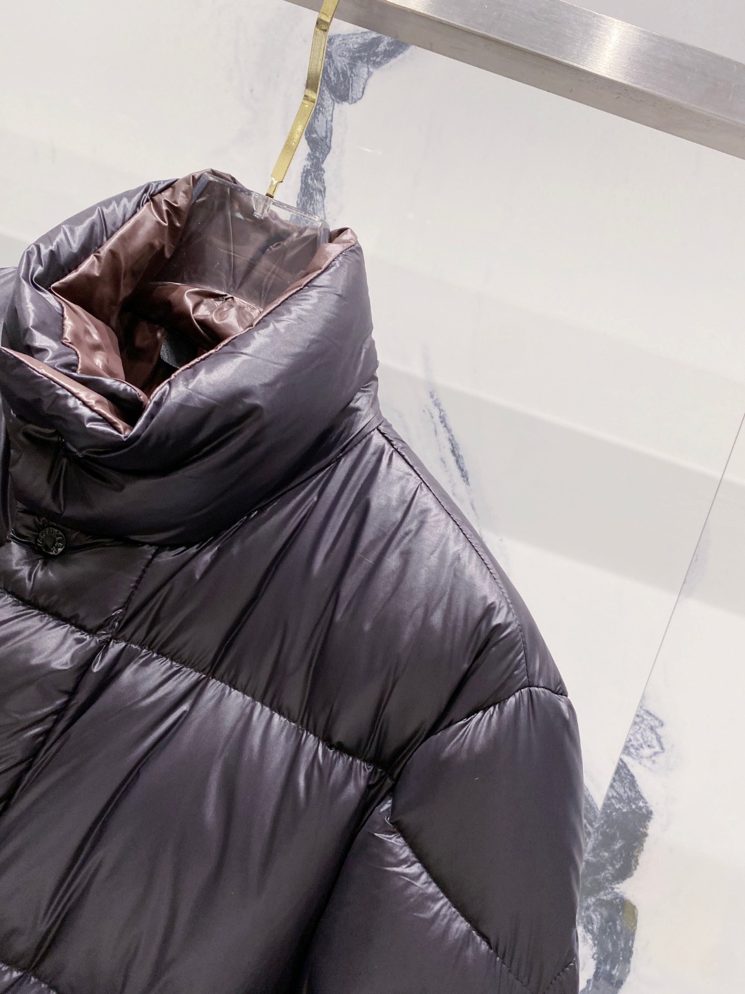 【鹅绒】Moncler 蒙口高端品鉴臻品！欧标90保暖白鹅绒填充男士羽绒服外套整体的造型设计依然传承了M