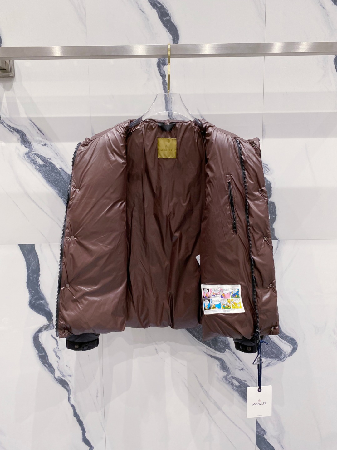 【鹅绒】Moncler 蒙口高端品鉴臻品！欧标90保暖白鹅绒填充男士羽绒服外套整体的造型设计依然传承了M