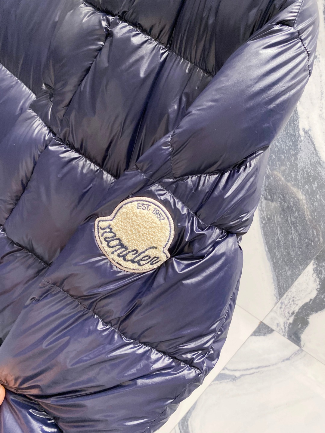 【鹅绒】Moncler 蒙口高端品鉴臻品！欧标90保暖白鹅绒填充男士羽绒服外套整体的造型设计依然传承了M