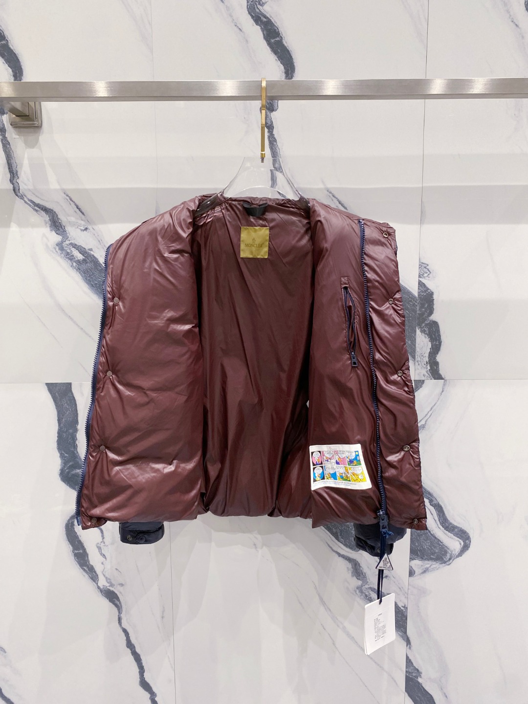【鹅绒】Moncler 蒙口高端品鉴臻品！欧标90保暖白鹅绒填充男士羽绒服外套整体的造型设计依然传承了M