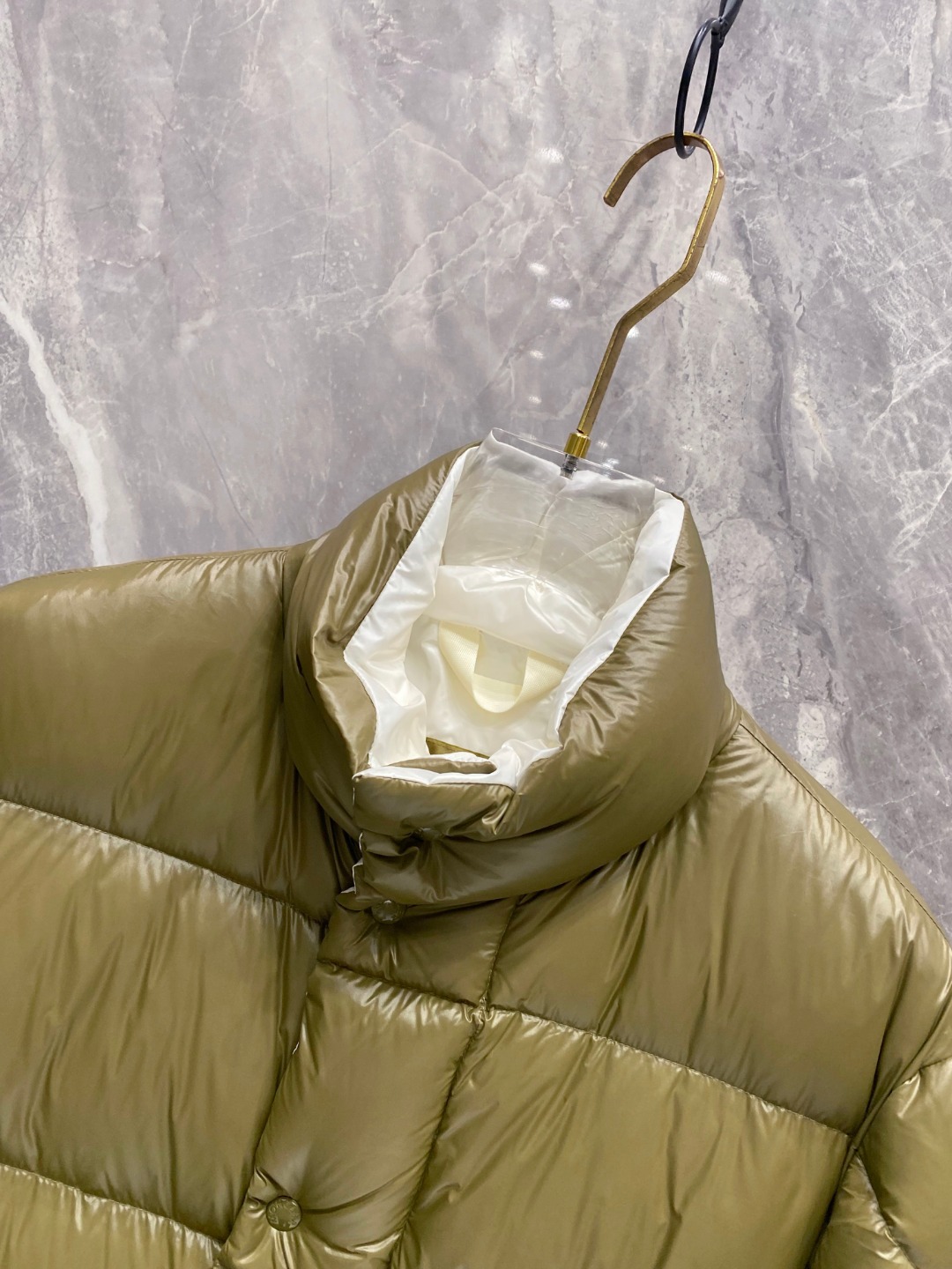 【鹅绒】Moncler 蒙口高端品鉴臻品！欧标90保暖白鹅绒填充男士羽绒服外套整体的造型设计依然传承了M