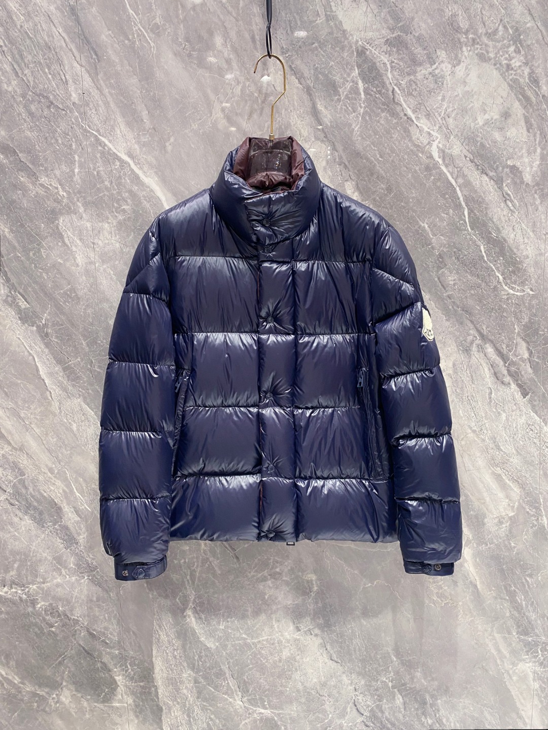 【鹅绒】Moncler 蒙口高端品鉴臻品！欧标90保暖白鹅绒填充男士羽绒服外套整体的造型设计依然传承了M