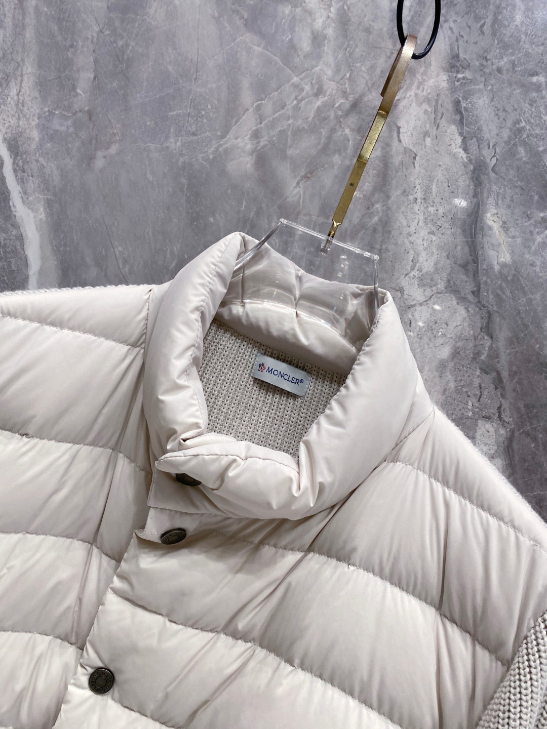 Moncler 蒙口 2025年秋冬新款羽绒服，针织拼接羽绒服采用新国标95白鸭绒，秋冬新品内搭神器！在