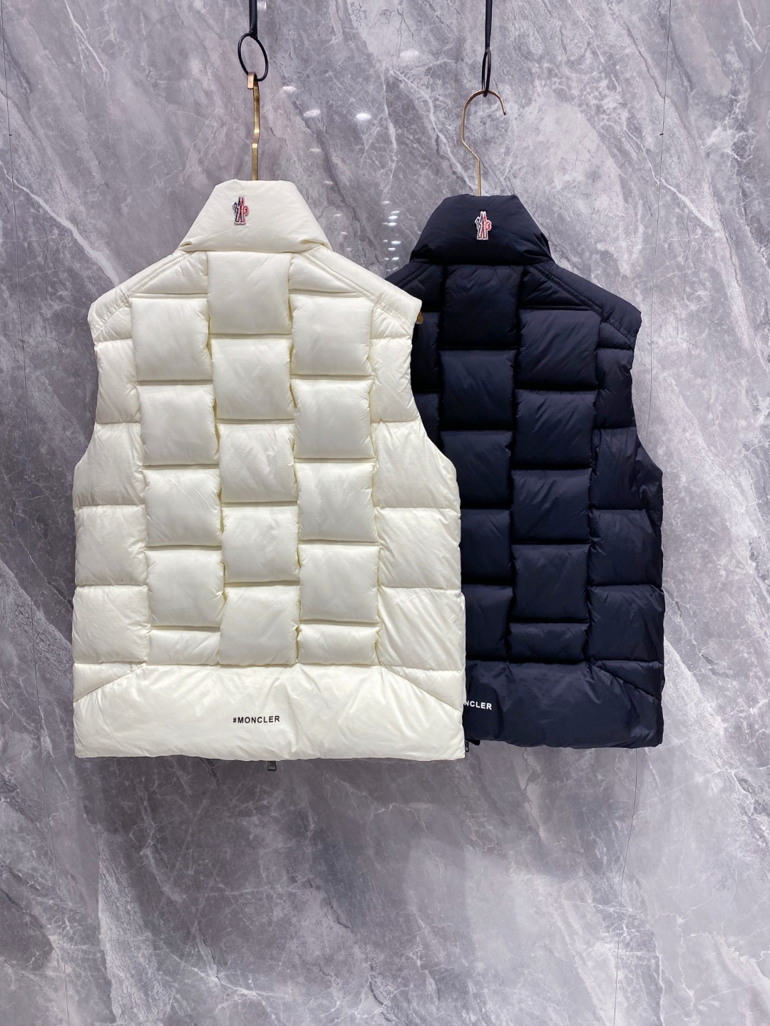 Moncler 蒙口🆕🆕🆕25年冬季新款羽绒马甲立领羽绒马甲，原版订制五金配件，采用顶级90白鸭绒超柔软