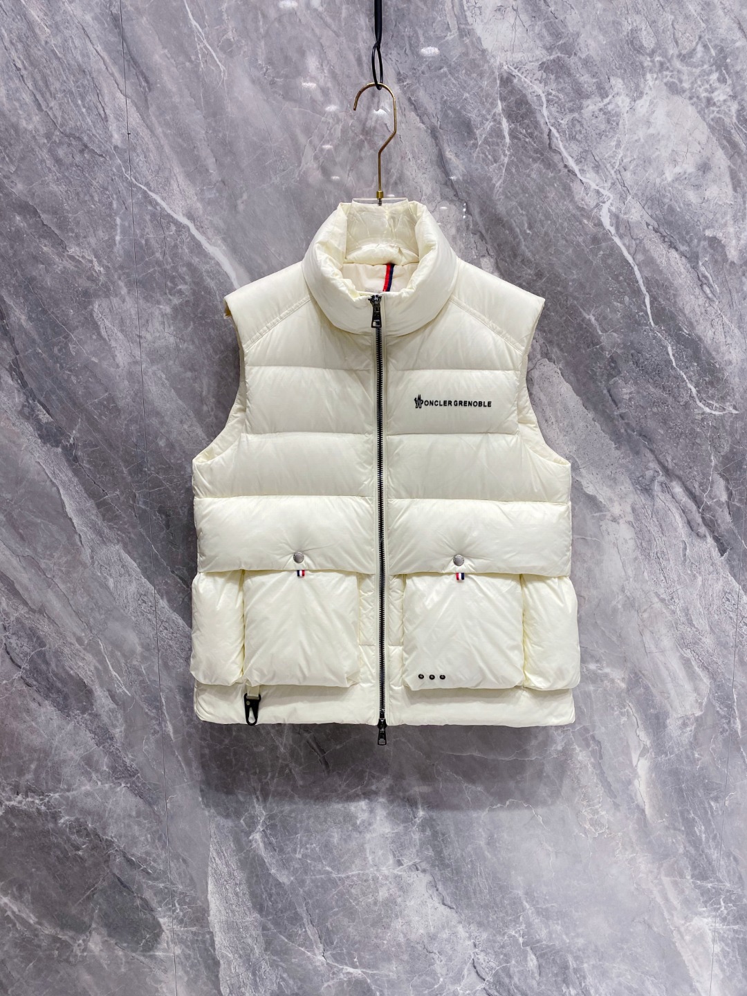 Moncler 蒙口🆕🆕🆕25年冬季新款羽绒马甲立领羽绒马甲，原版订制五金配件，采用顶级90白鸭绒超柔软