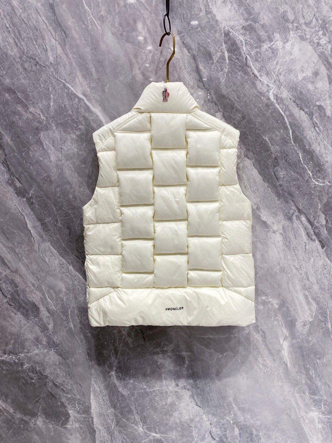 Moncler 蒙口🆕🆕🆕25年冬季新款羽绒马甲立领羽绒马甲，原版订制五金配件，采用顶级90白鸭绒超柔软