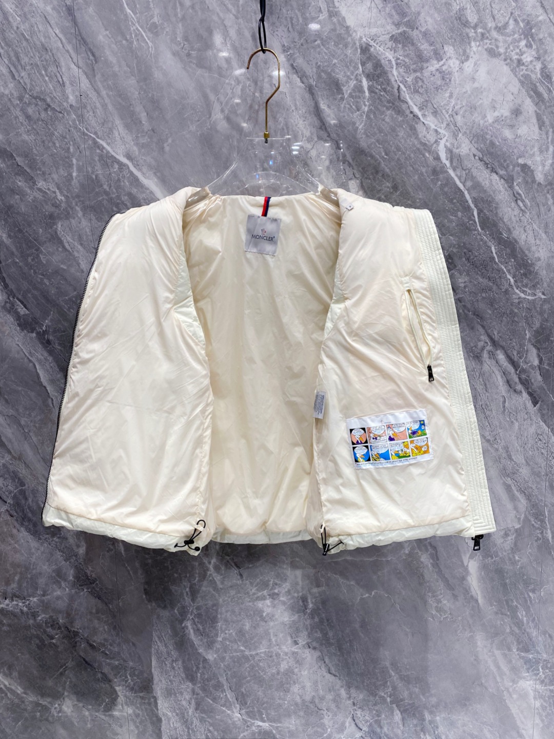 Moncler 蒙口🆕🆕🆕25年冬季新款羽绒马甲立领羽绒马甲，原版订制五金配件，采用顶级90白鸭绒超柔软