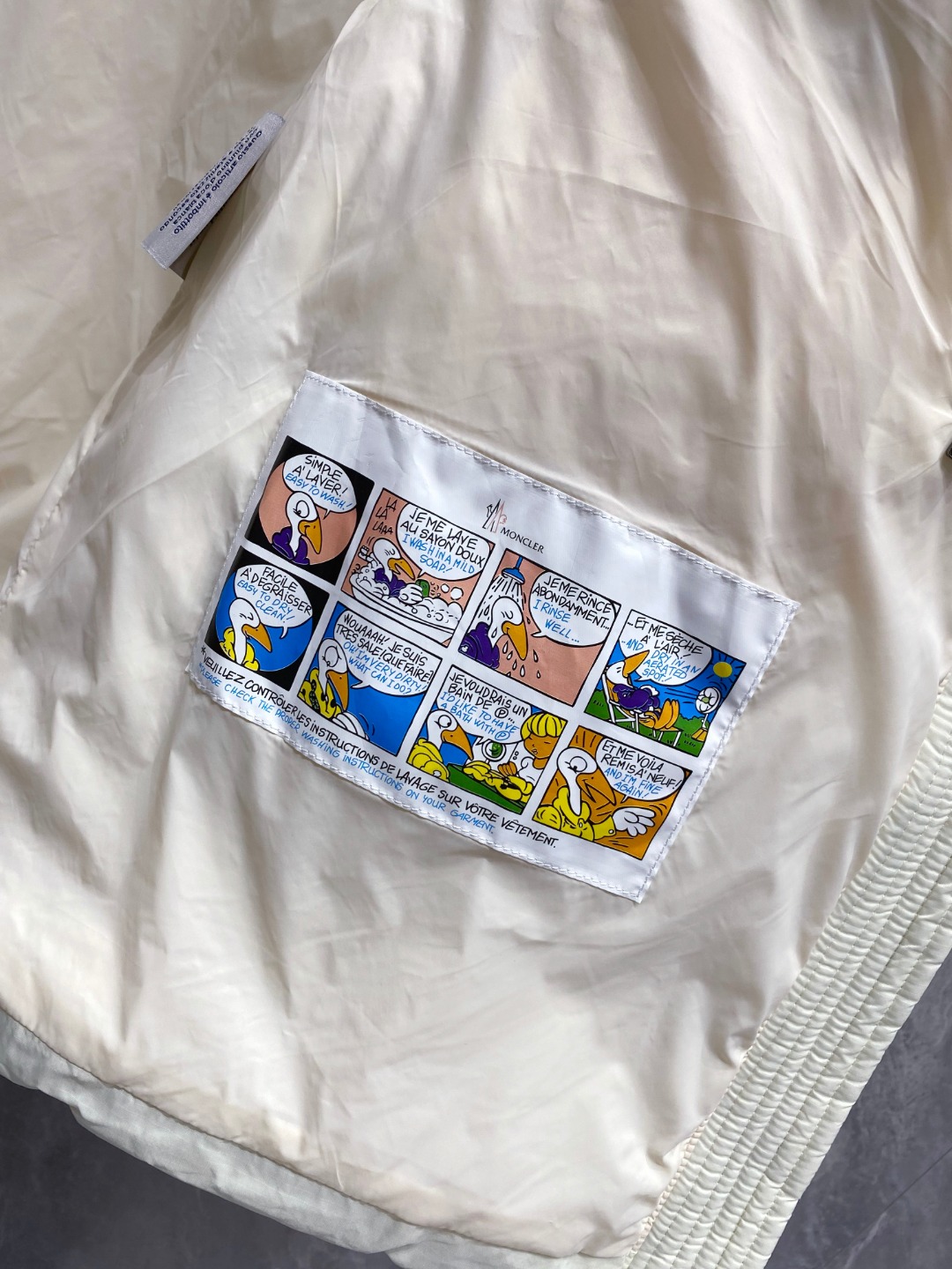 Moncler 蒙口🆕🆕🆕25年冬季新款羽绒马甲立领羽绒马甲，原版订制五金配件，采用顶级90白鸭绒超柔软